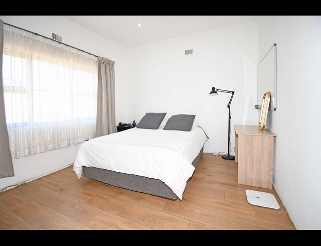 3 BEDROOM HOUSE FOR SALE IN MAYFAIR WEST